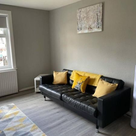 Beautiful Two Bedroom Flat By The Loch Balloch Exterior photo